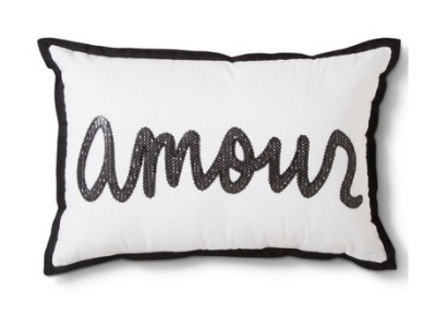 target-amour-pillow